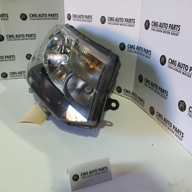 VOLKSWAGEN TRANSPORTER RIGHT HEADLAMP T5, TRANSPORTER, 10/10-06/15 10 11 12 13 1