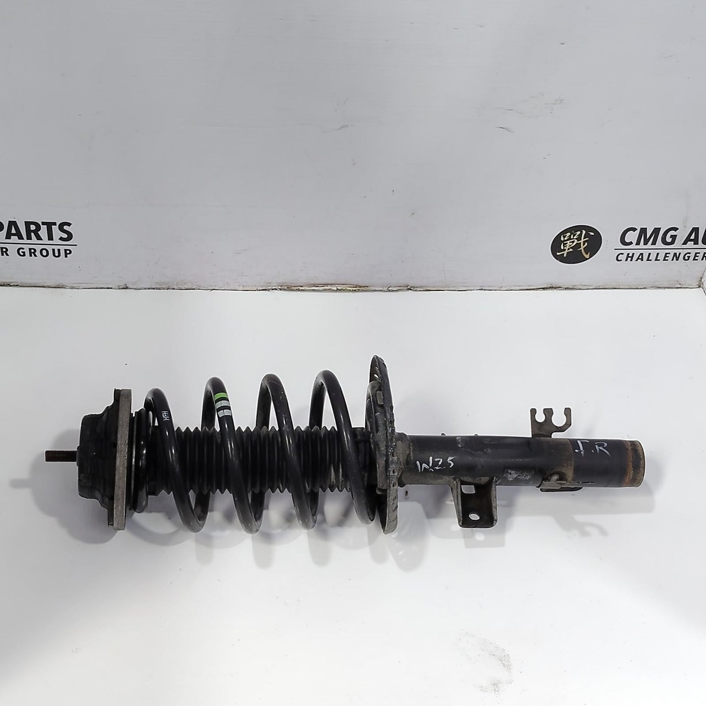 VOLKSWAGEN TRANSPORTER RIGHT FRONT STRUT T5, 03/10-06/15 10 11 12 13 14 15