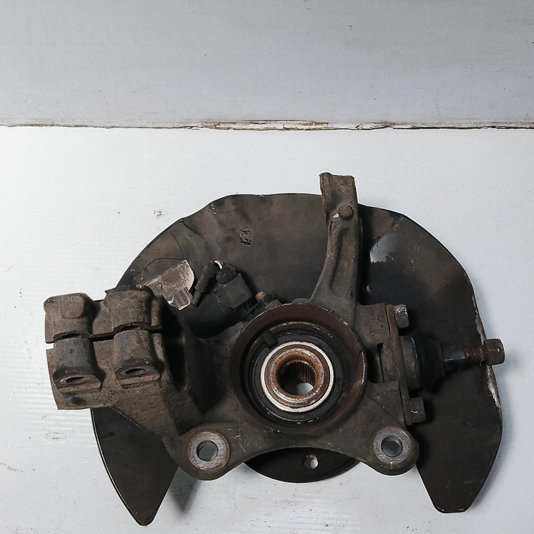 VOLKSWAGEN TRANSPORTER RIGHT FRONT HUB ASSEMBLY T5, 08/04-02/10 04 05 06 07 08 0