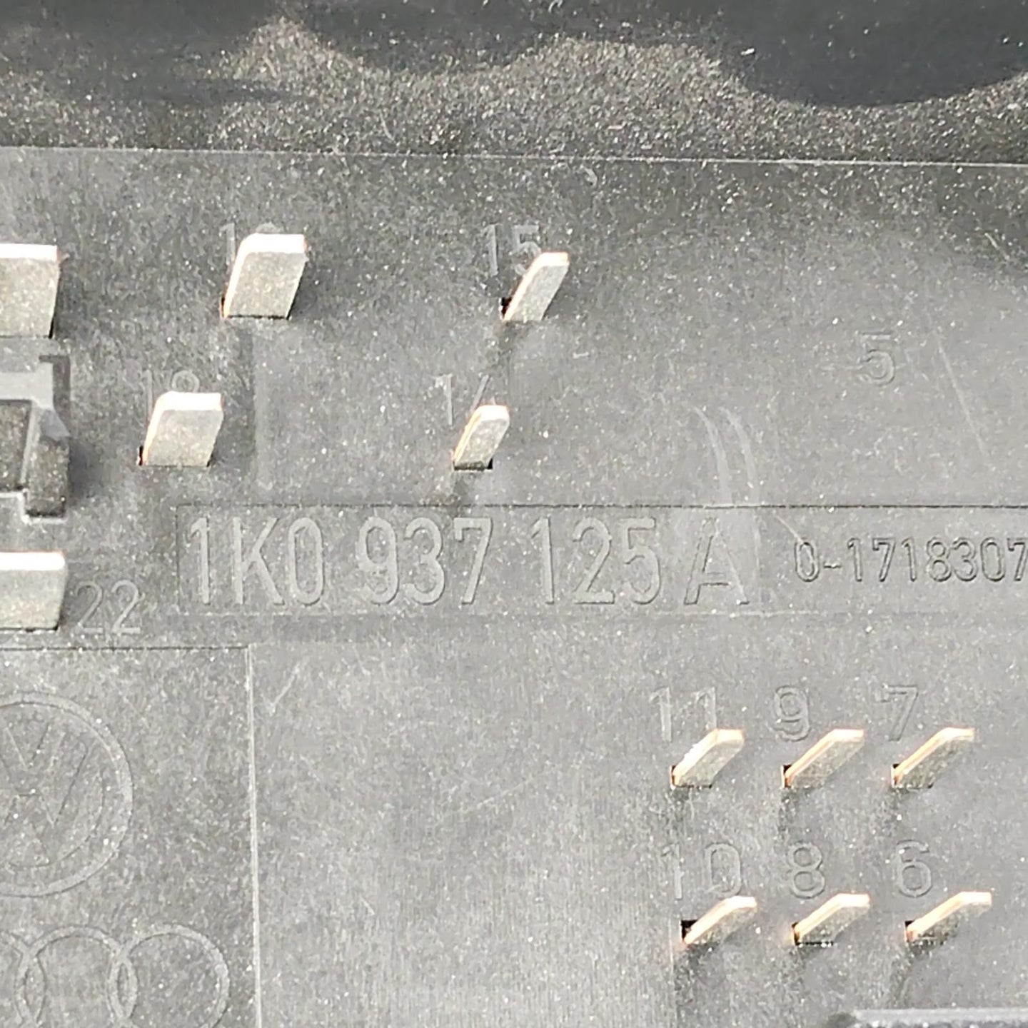 AUDI A3 FUSE BOX ENGINE BAY, PETROL, 8P, 1K0937125A,06/04-04/13 