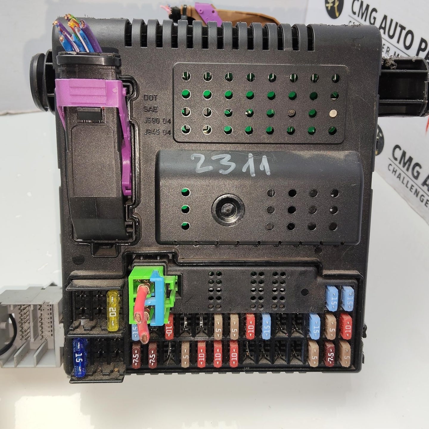 VOLVO XC90 FUSE BOX UNDER DASH, 30786890 ,07/03-12/14 