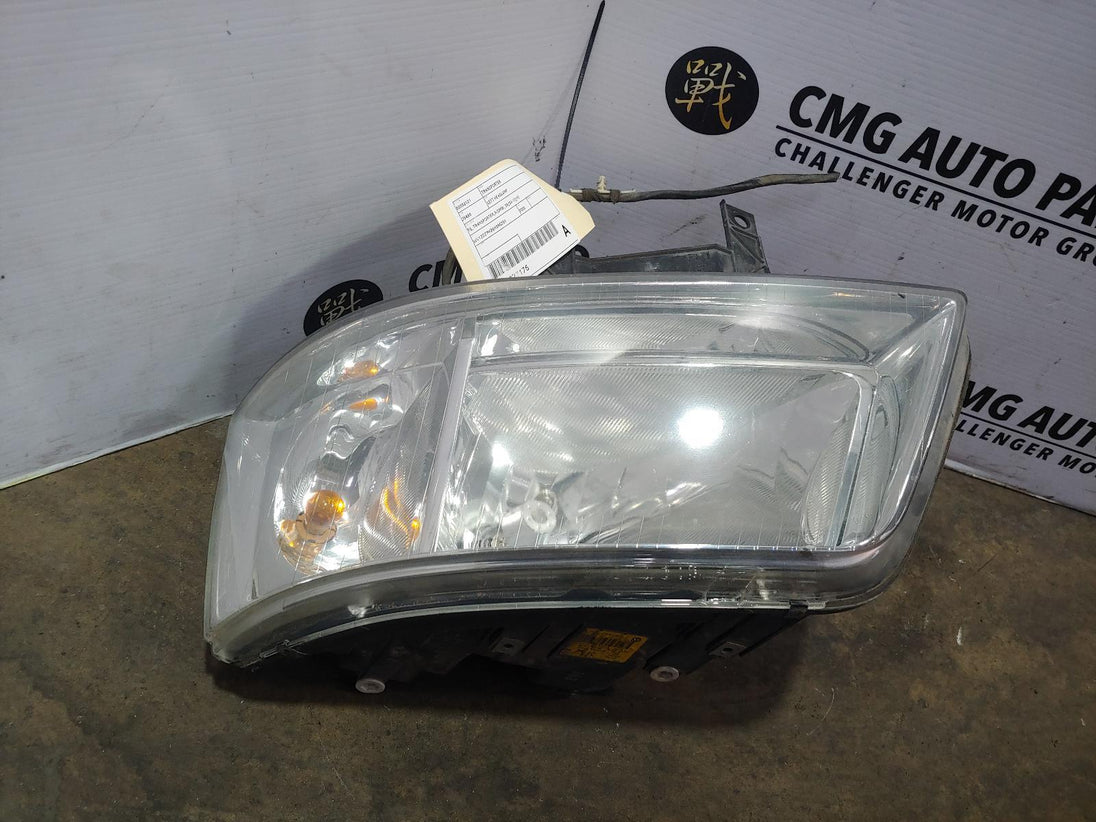 VOLKSWAGEN TRANSPORTER LEFT HEADLAMP T5, TRANSPORTER/KOMBI, 08/04-10/10 04 05 06