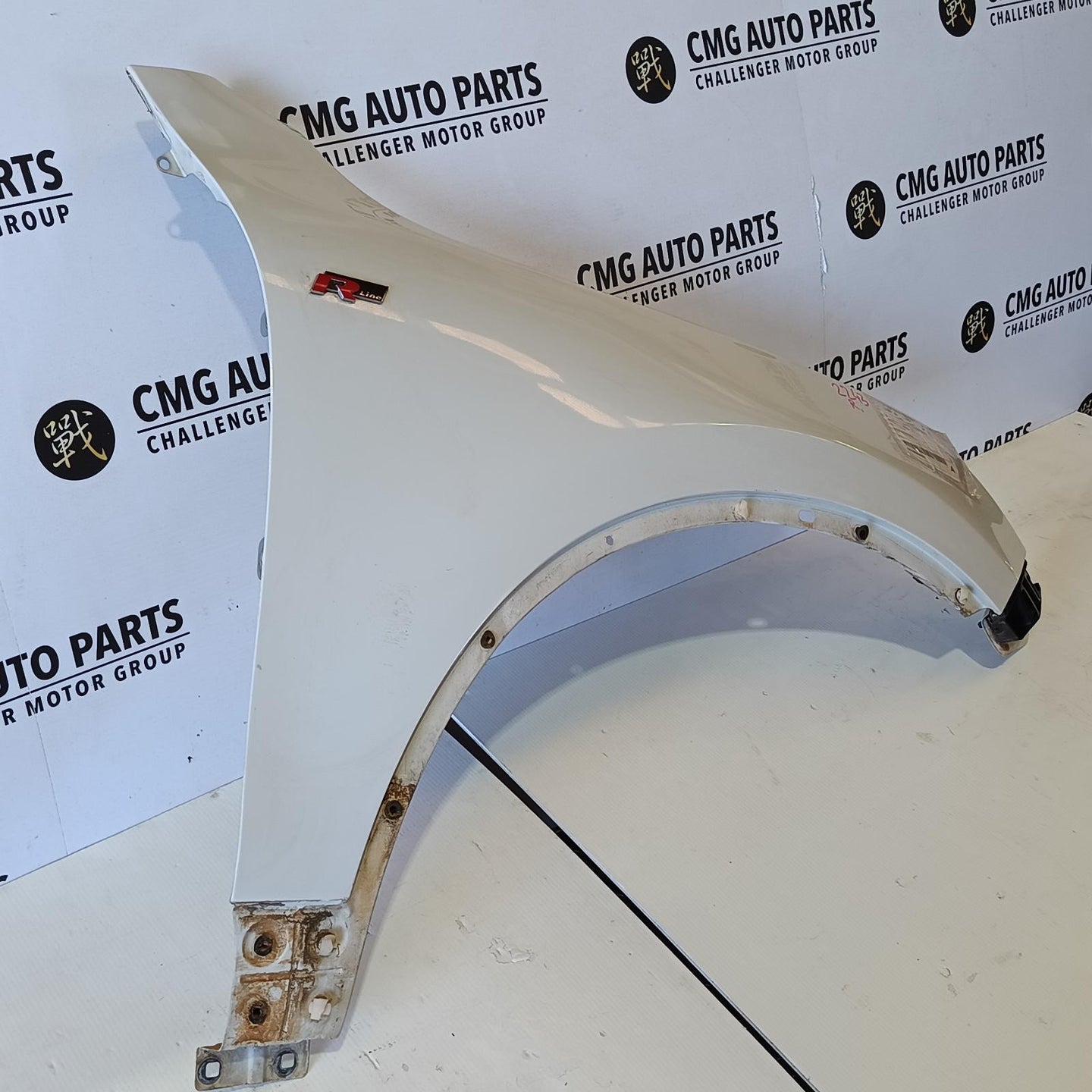 VOLKSWAGEN TOUAREG RIGHT GUARD 7P, 12/10-04/18 10 11 12 13 14 15 16 17 18