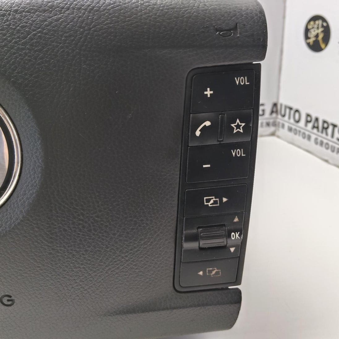 VOLKSWAGEN TOUAREG RIGHT AIRBAG STEERING WHEEL, PN 7L6880201EG, 09/03-12/10