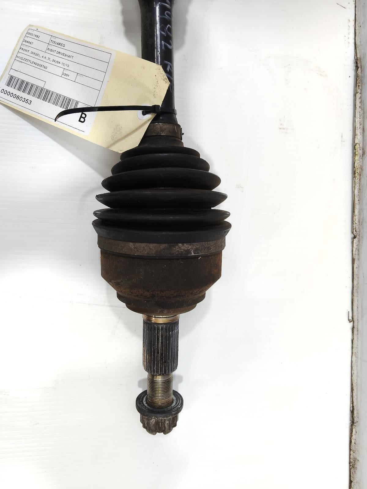VOLKSWAGEN TOUAREG RIGHT DRIVESHAFT FRONT, DIESEL, 4.9, 7L, 09/04-12/10 04 05 06