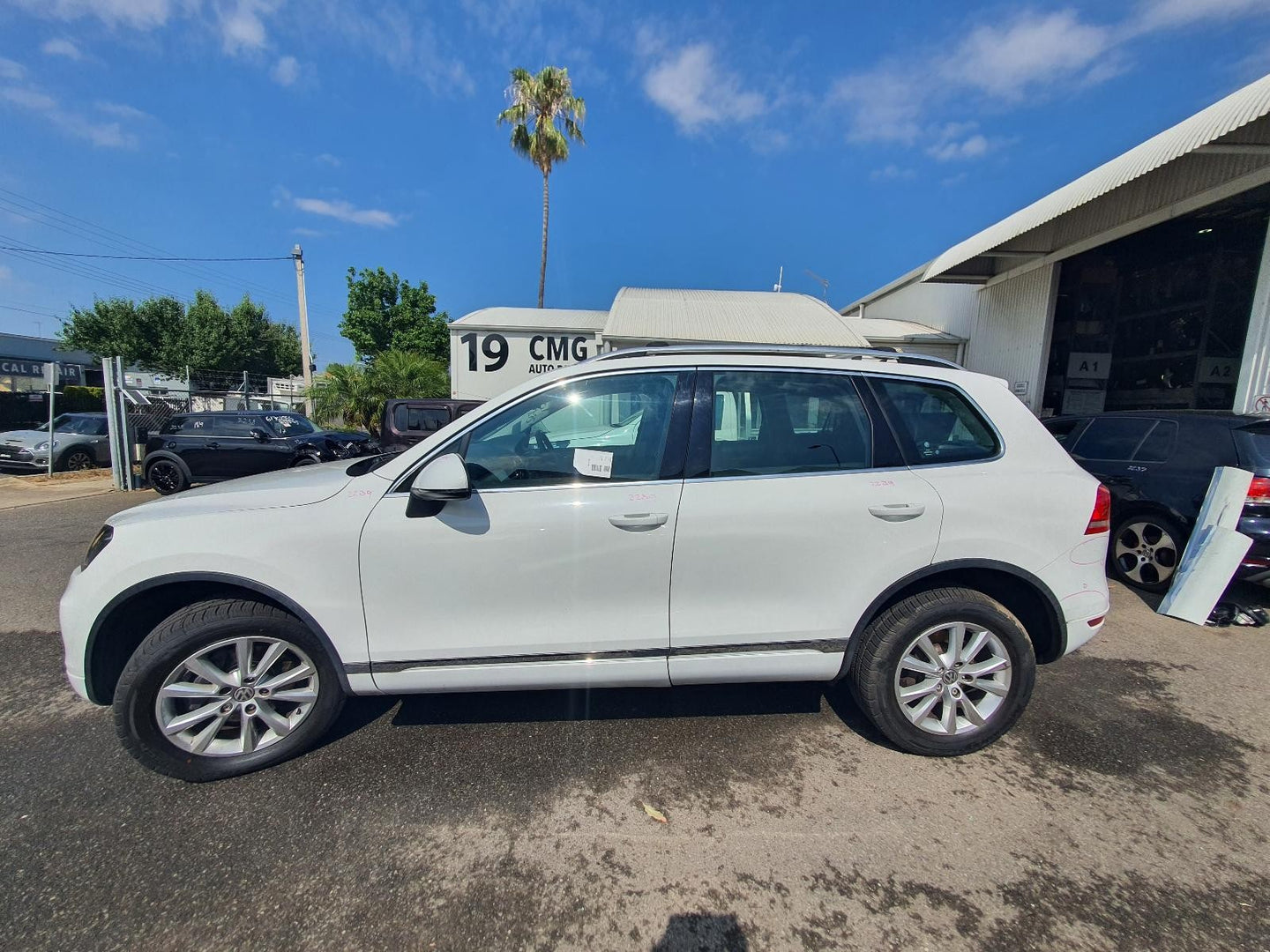 VOLKSWAGEN TOUAREG TAILGATE HANDLE + CAMERA , 12/10-04/18  12 13 14 15 16 17 18