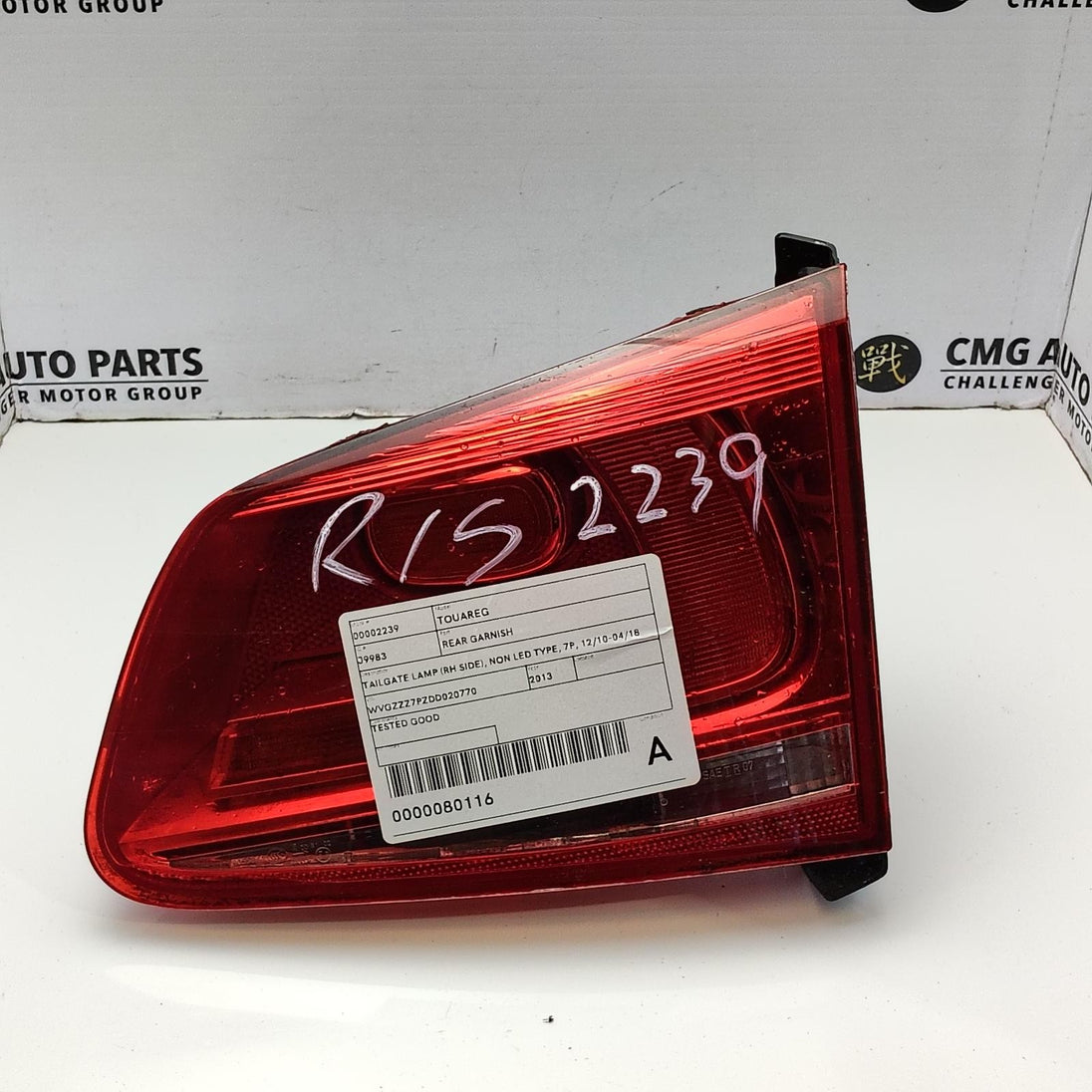 VOLKSWAGEN TOUAREG REAR GARNISH TAILGATE LAMP (RH SIDE), NON LED TYPE, 7P, 12/10