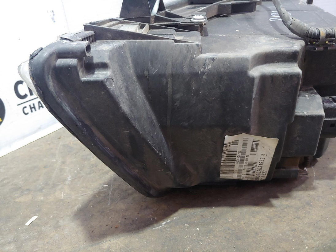 VOLKSWAGEN TRANSPORTER LEFT HEADLAMP T5, TRANSPORTER/KOMBI, 08/04-10/10 04 05 06