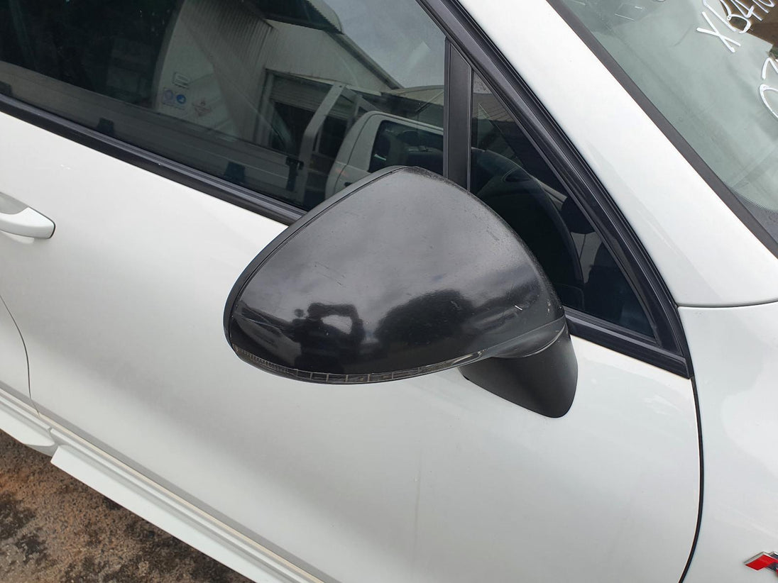 VOLKSWAGEN TOUAREG RIGHT DOOR MIRROR 7P, W/ MEMORY, CAMERA &amp; LANE CHANGE ASS