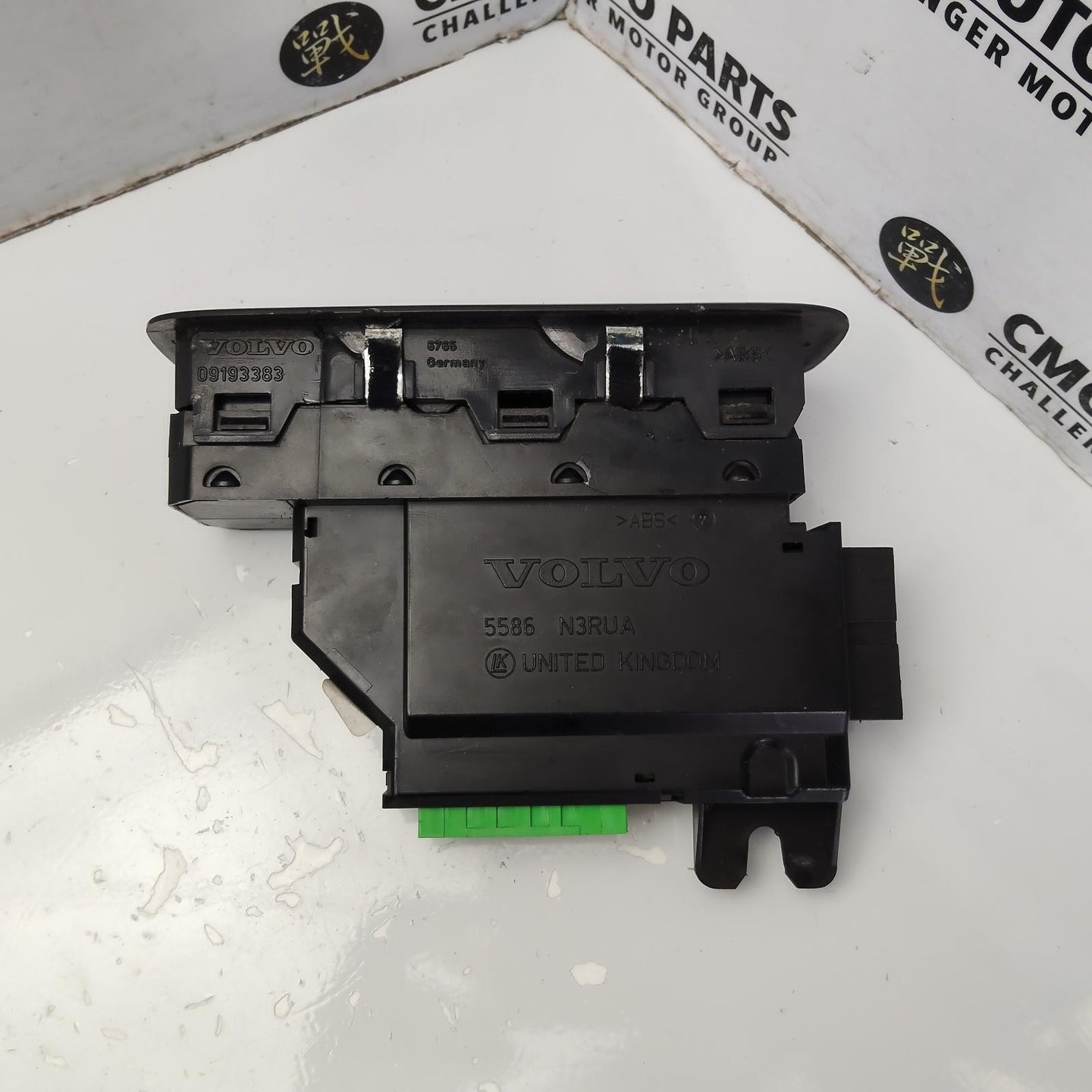 VOLVO XC90 POWER WINDOW SWITCH RH FRONT (MASTER SWITCH), VIN 134000- 07/03-12/14