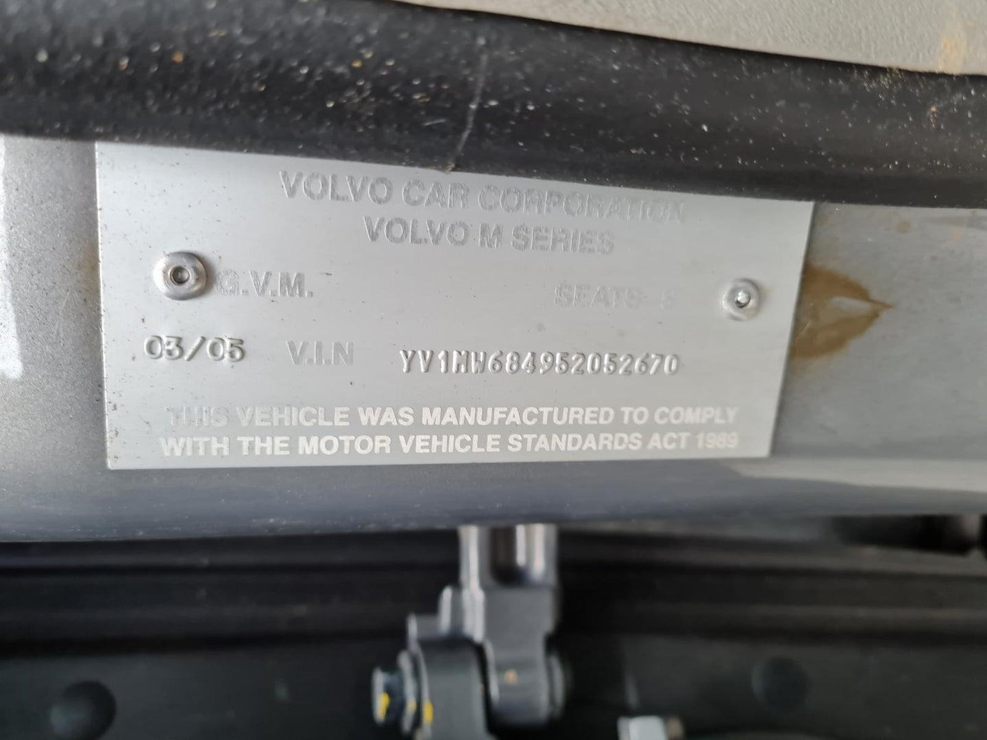 VOLVO V50 IGNITION W/ KEY 03/04-08/12 04 05 06 07 08 09 10 11 12