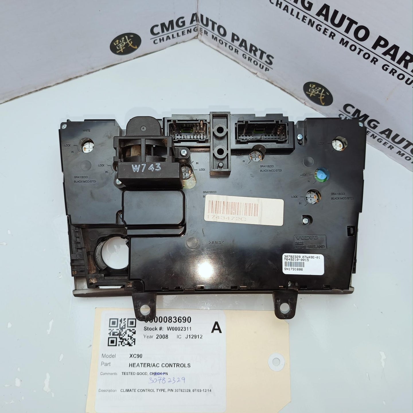 VOLVO XC90 HEATER/AC CONTROLS CLIMATE CONTROL TYPE, P/N 30782329, 07/03-12/14 03