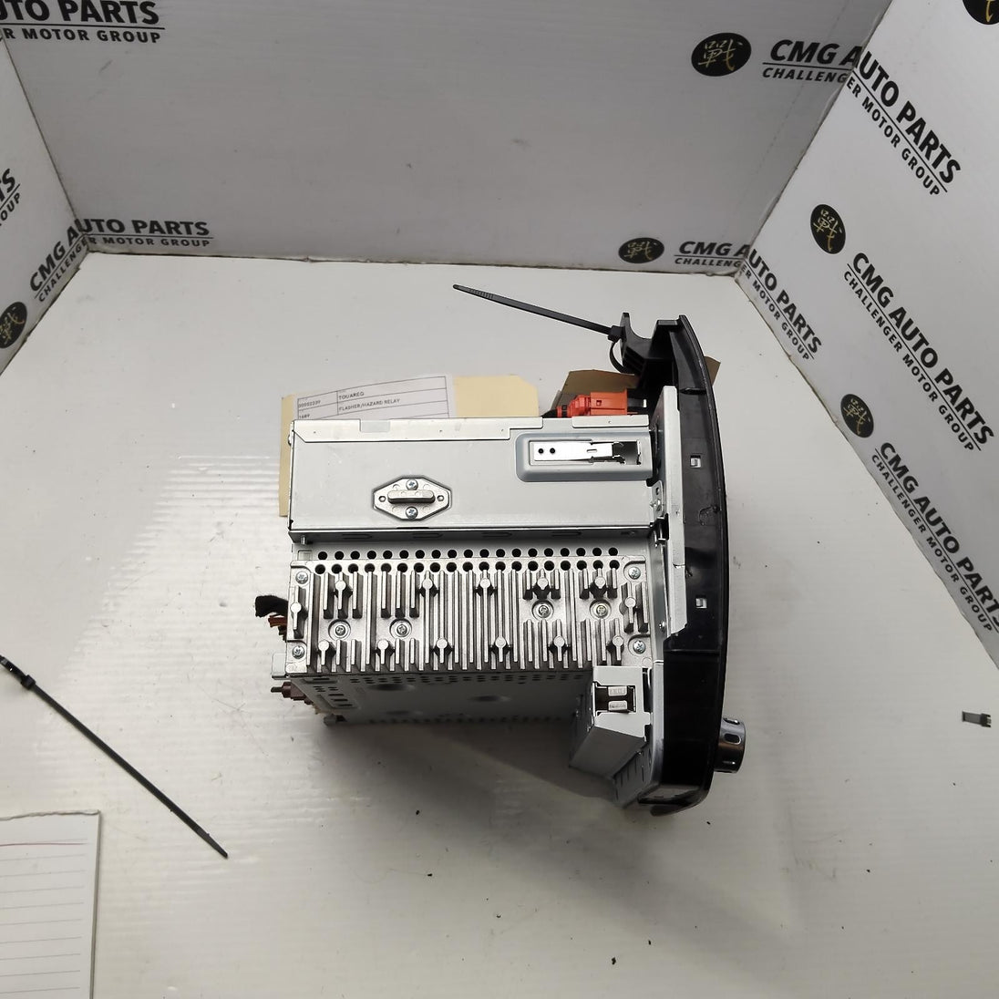 VOLKSWAGEN TOUAREG STEREO/HEAD UNIT, 7P6035190B, 7P, 12/10-04/18 10 11 12 1