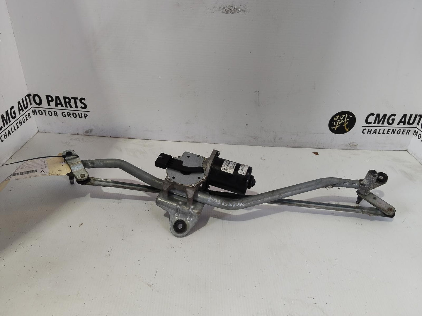 VOLKSWAGEN TRANSPORTER WIPER MOTOR BARN DOOR (LH SIDE)P/N 7E955113B 08/04-06/15 