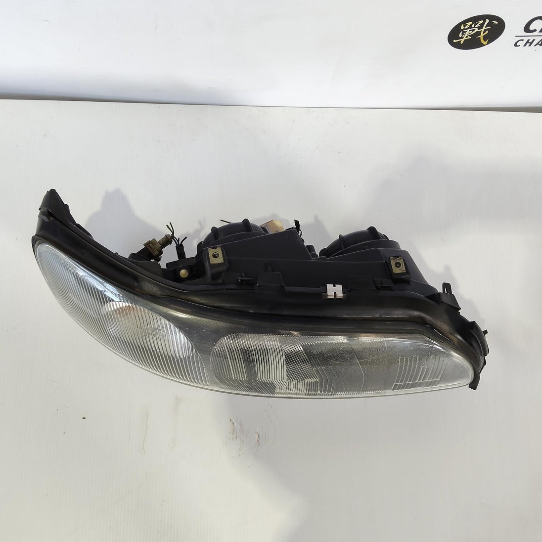 VOLVO S70/V70/C70 RIGHT HEADLAMP V70 XC (YV1SZ), HALOGEN TYPE, 8620691, 01