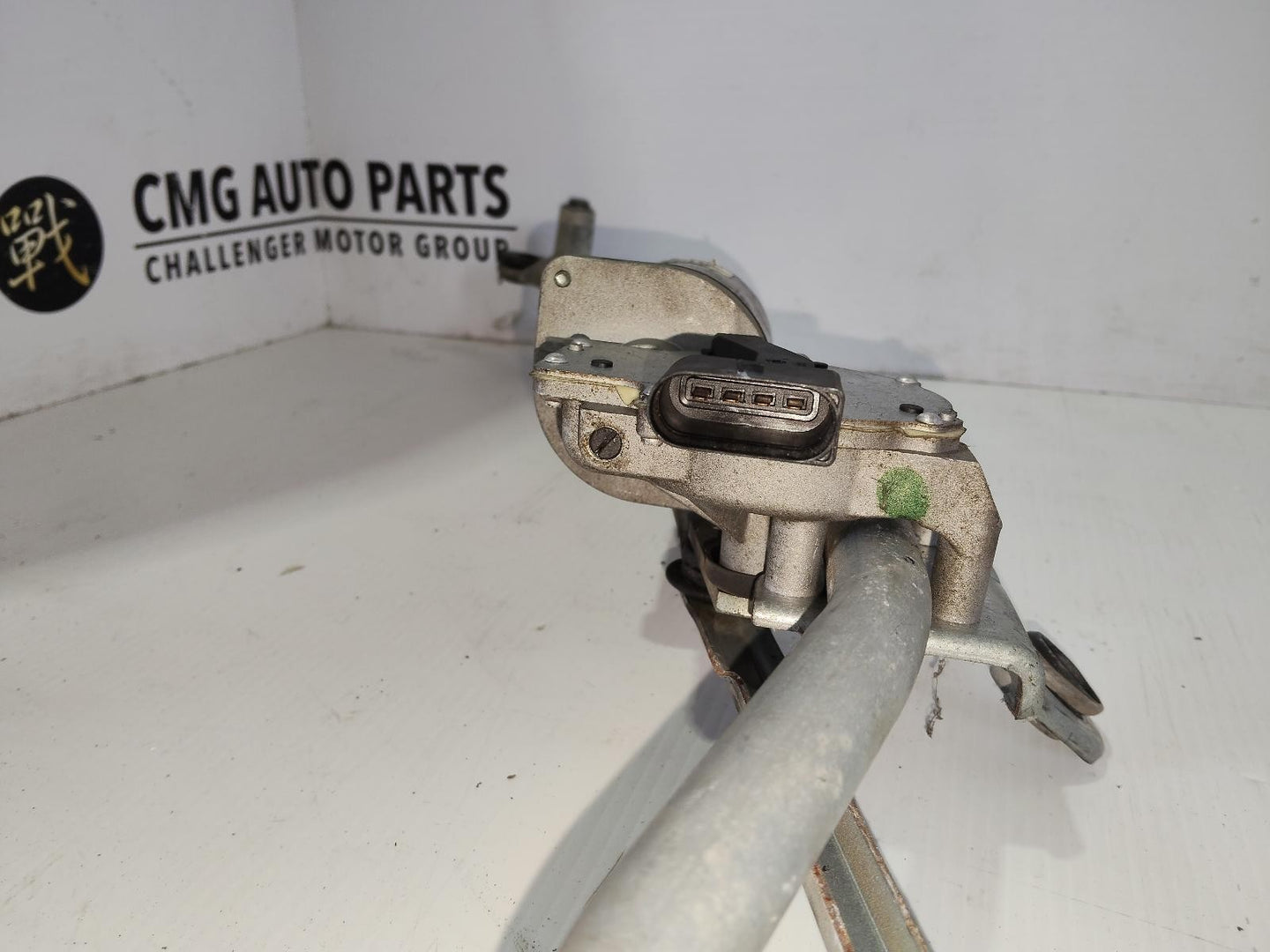 VOLKSWAGEN TRANSPORTER WIPER MOTOR BARN DOOR (LH SIDE)P/N 7E955113B 08/04-06/15 