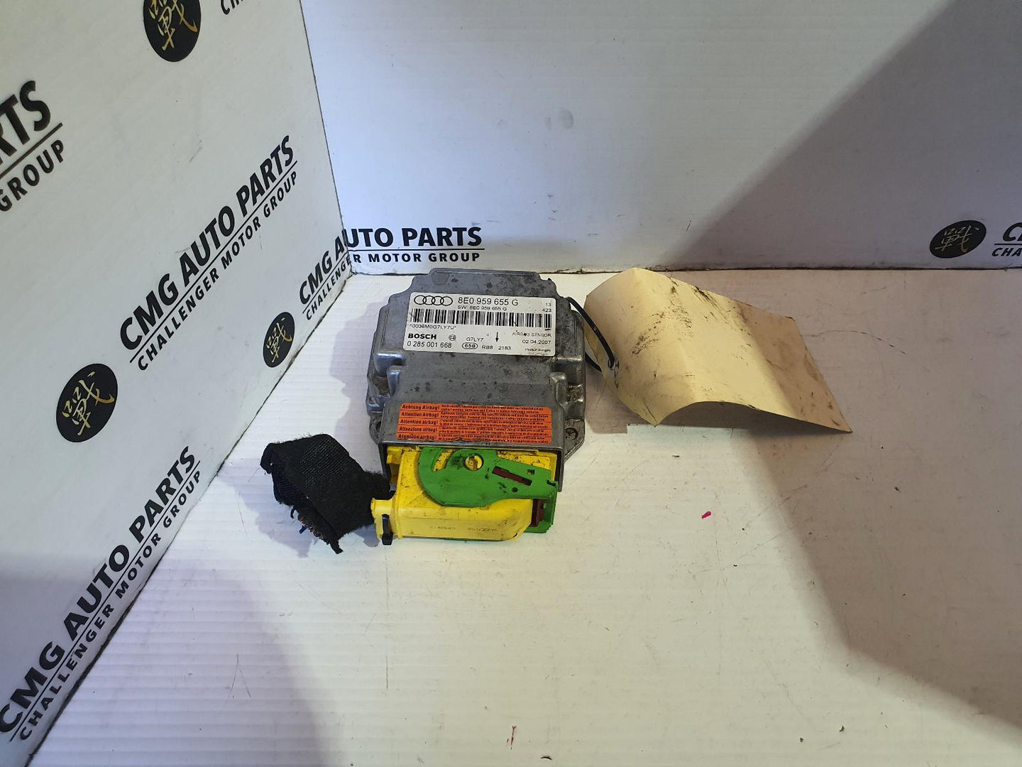 AUDI A4 A/BAG MODULE/SENSOR P/N 8E0959655G, B7, 08/04-07/09