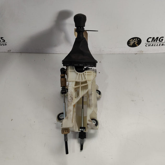 VOLKSWAGEN TRANSPORTER GEAR STICK/SHIFTER MANUAL T/M, T5, 03/10-06/15 10 11 12 1