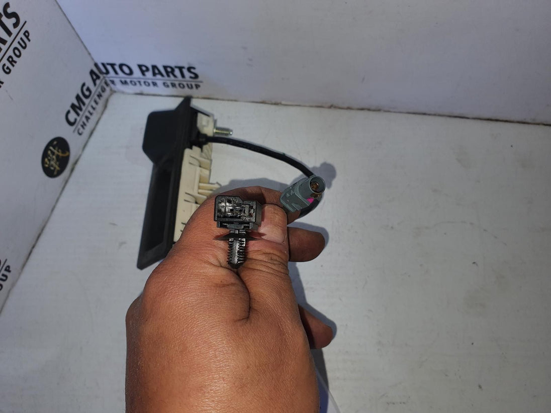 VOLKSWAGEN TOUAREG TAILGATE HANDLE + CAMERA , 12/10-04/18  12 13 14 15 16 17 18