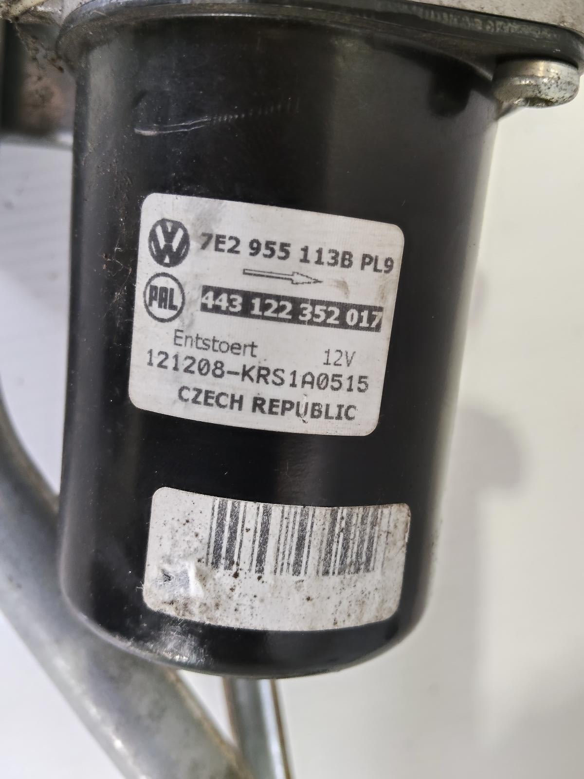 VOLKSWAGEN TRANSPORTER WIPER MOTOR BARN DOOR (LH SIDE)P/N 7E955113B 08/04-06/15 