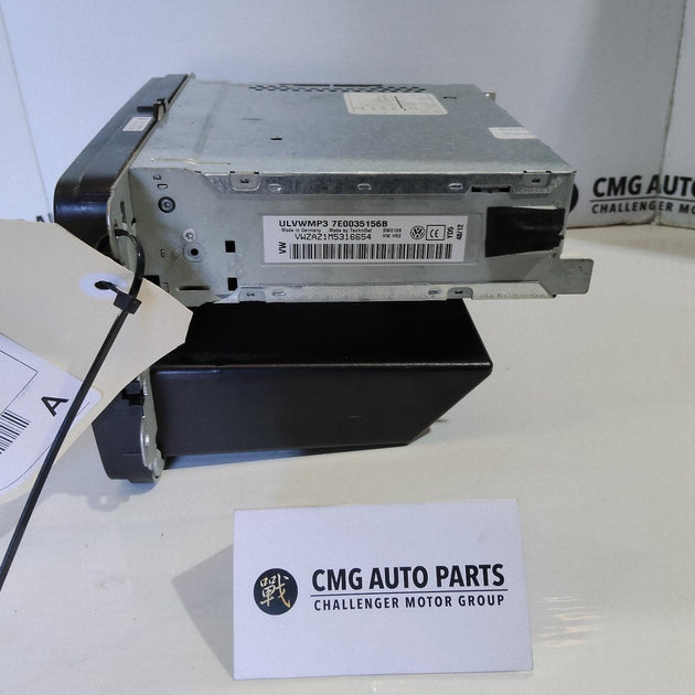 VOLKSWAGEN TRANSPORTER STEREO/HEAD UNIT 7E0035156B, TESTED GOOD SINGLE DIN , 03/