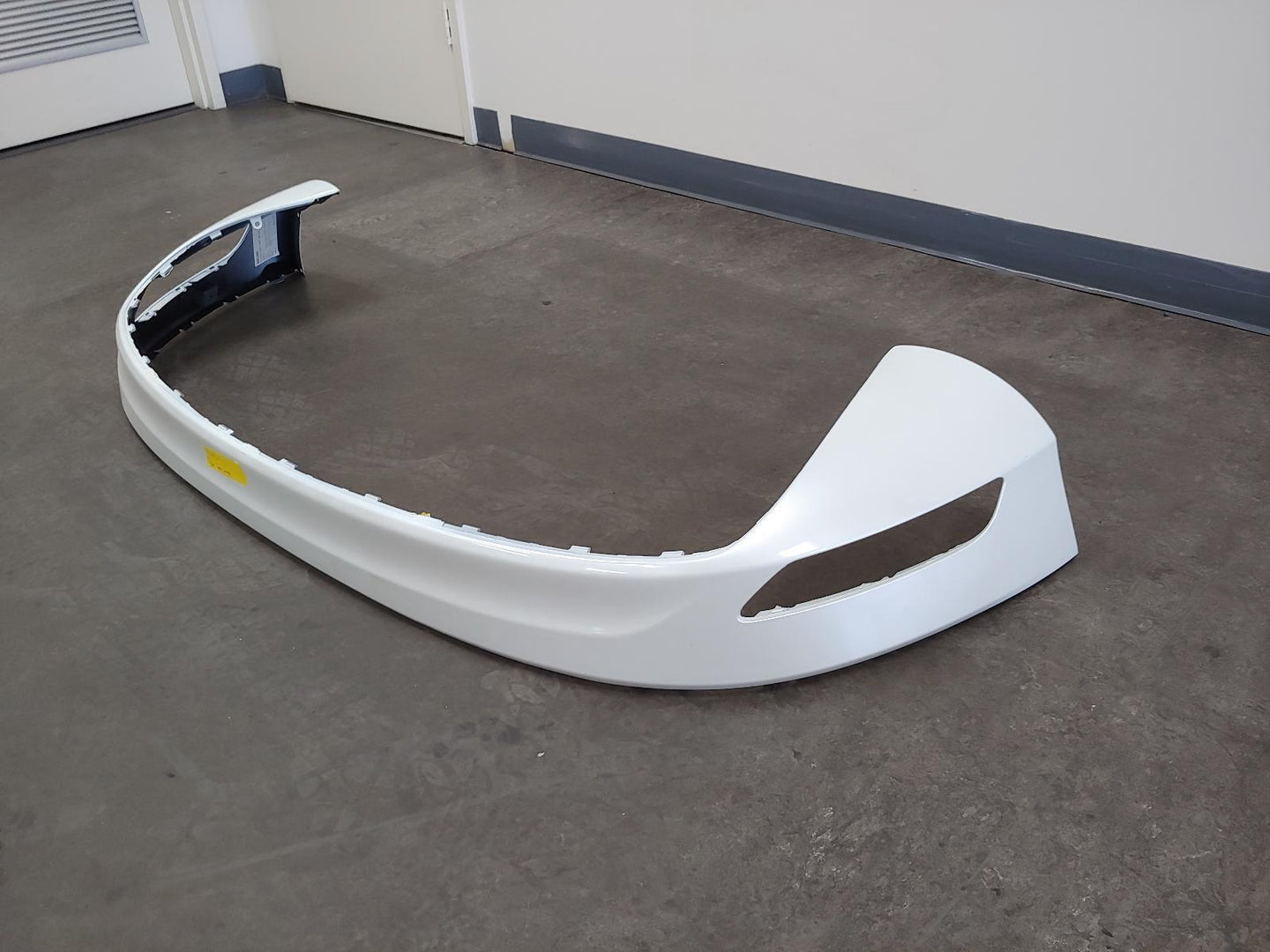 VOLVO XC60 REAR LOWER APRON DZ, 02/09-04/17 09 10 11 12 13 14 15 16 17