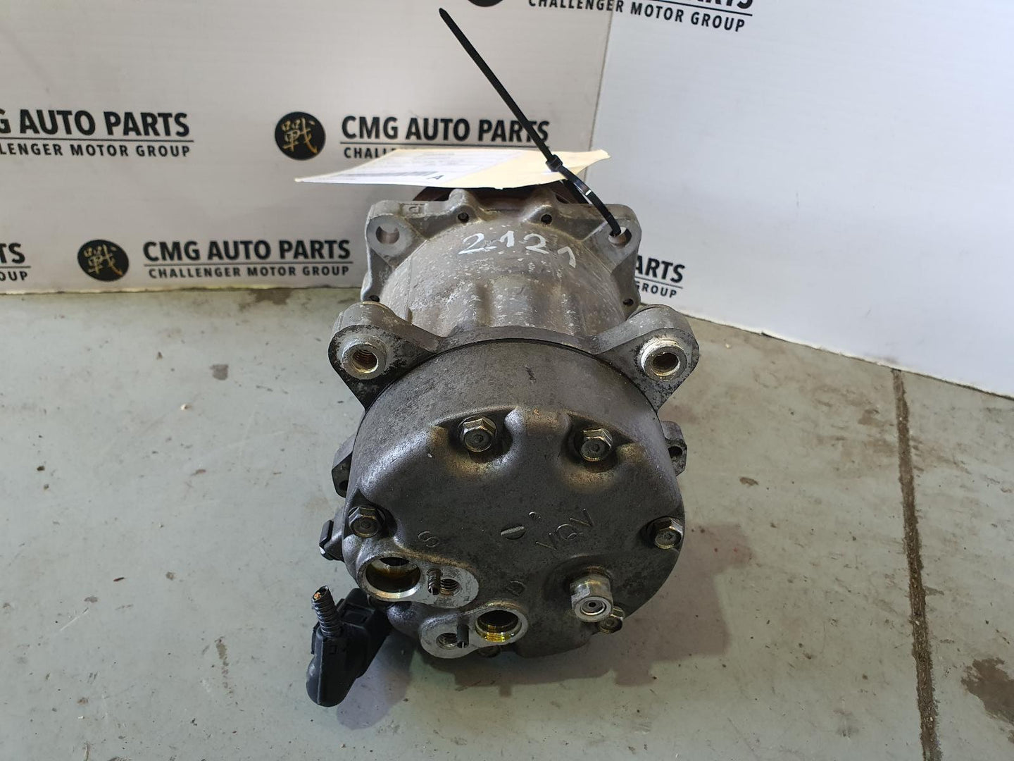 VOLKSWAGEN TRANSPORTER A/C COMPRESSOR T5, 3.2, PETROL, P/N 7H0820803D, 08/04-02/