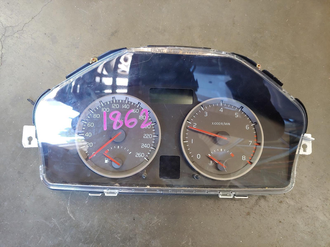 VOLVO V50 INSTRUMENT CLUSTER M SERIES, PETROL, P/N 8602844, 03/04-09/07 04 05 06