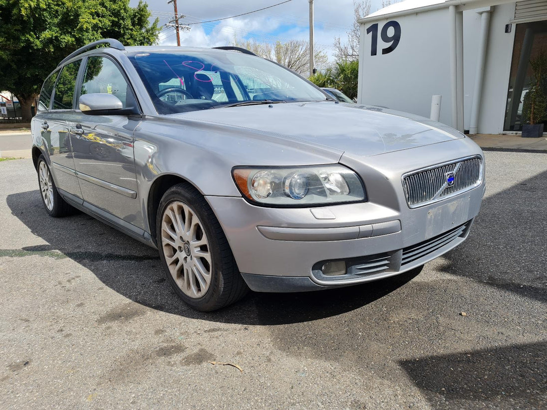 VOLVO V50 FUSE BOX 03/04-08/12 04 05 06 07 08 09 10 11 12