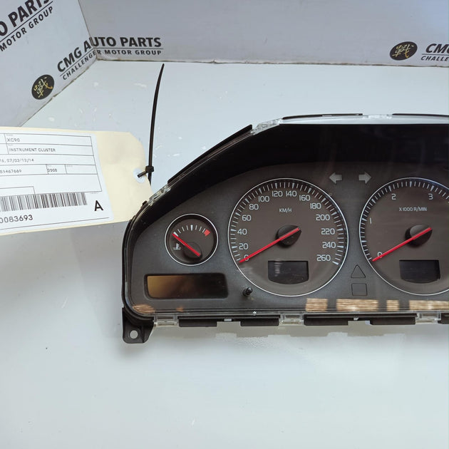 VOLVO XC90 INSTRUMENT CLUSTER P/N 3068.2273, 07/03-12/14 