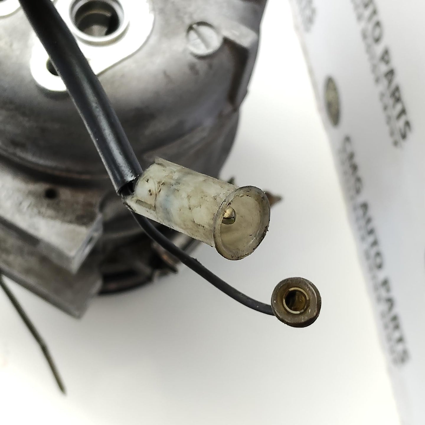 VOLVO S70/V70/C70 A/C COMPRESSOR CHASS -046785,8708581, 03/00-12/0