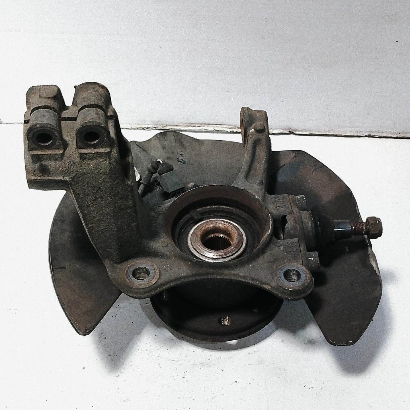 VOLKSWAGEN TRANSPORTER RIGHT FRONT HUB ASSEMBLY T5, 08/04-02/10 04 05 06 07 08 0