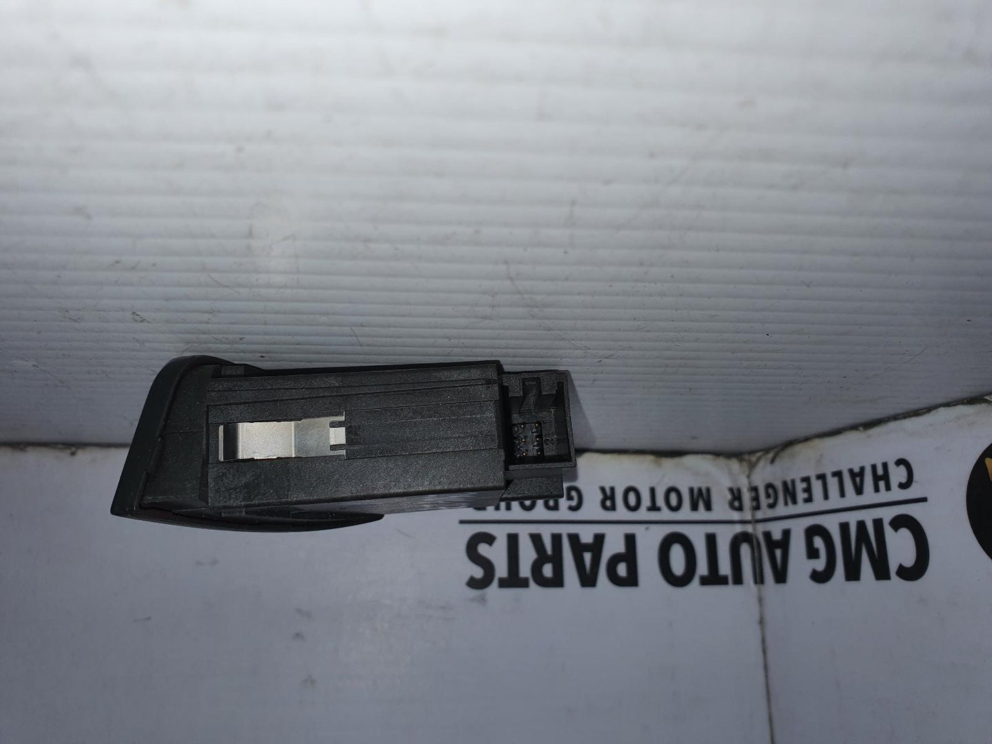 AUDI A4 8K2941509/HAZARD RELAY B8 8K, 04/08-06/12 08 09 10 11 12