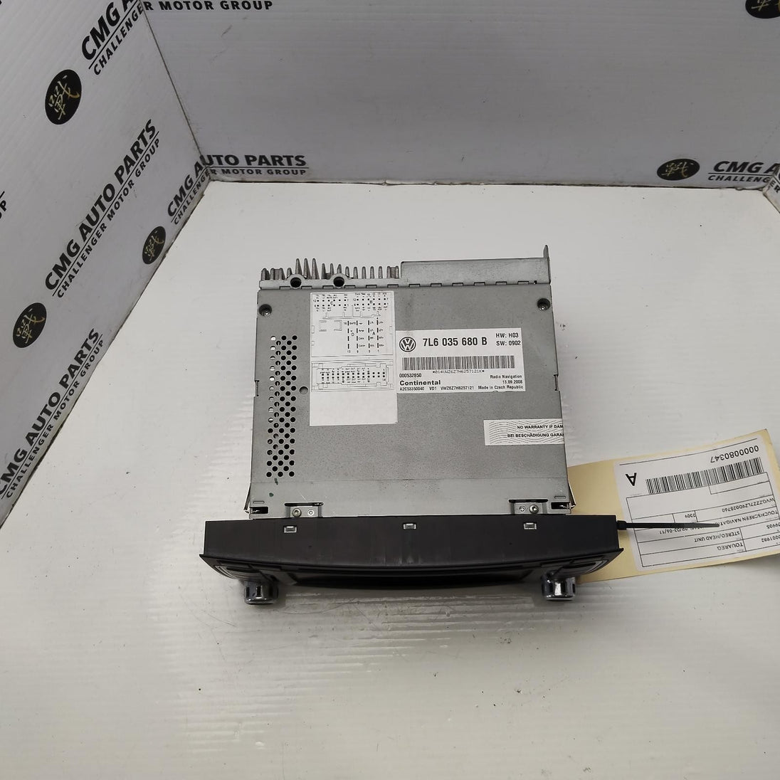 VOLKSWAGEN TOUAREG STEREO/HEAD UNIT T/SCREEN NAVIGATION, PN 7L6035680B 09/03-06/