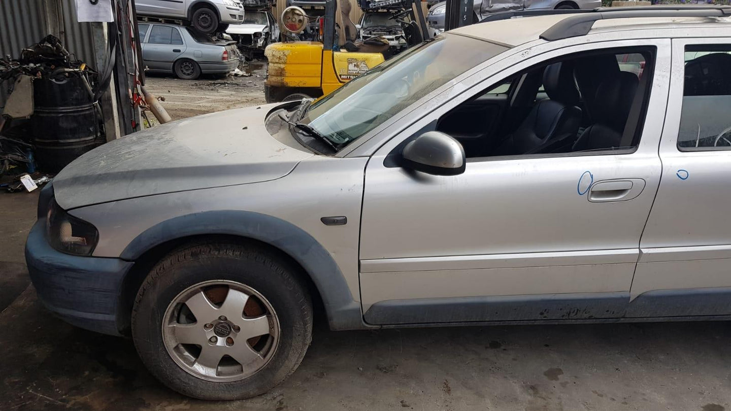 VOLVO S70/V70/C70 A/C COMPRESSOR CHASS -046785,8708581, 03/00-12/0