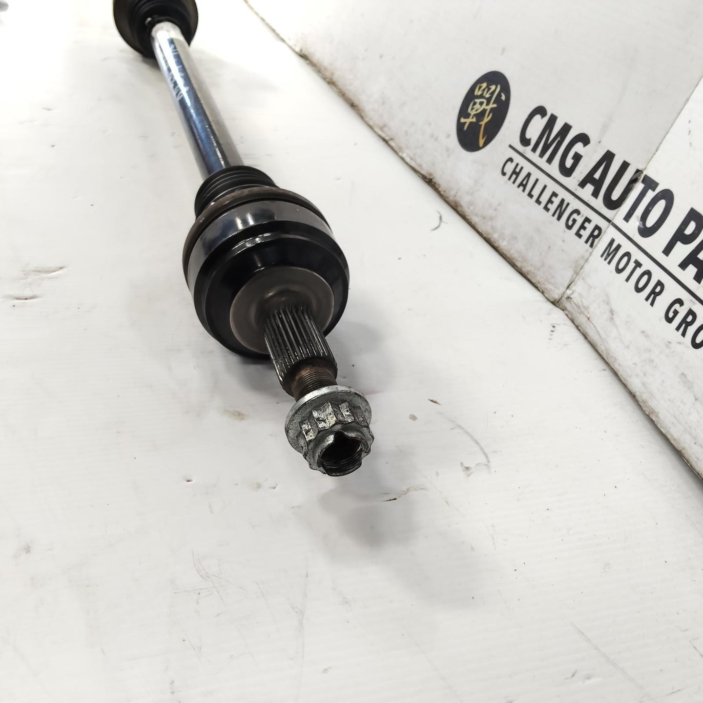 VOLKSWAGEN TOUAREG RIGHT DRIVESHAFT REAR, 7P, 12/10-04/18 10 11 12 13 14 15 16 1