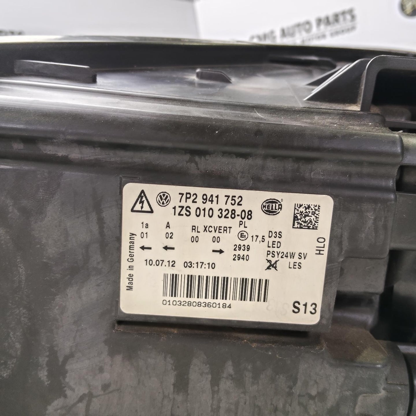 VOLKSWAGEN TOUAREG RIGHT HEADLAMP 7P2941752, XENON, 12/10-07/14 10 11 12 13 14