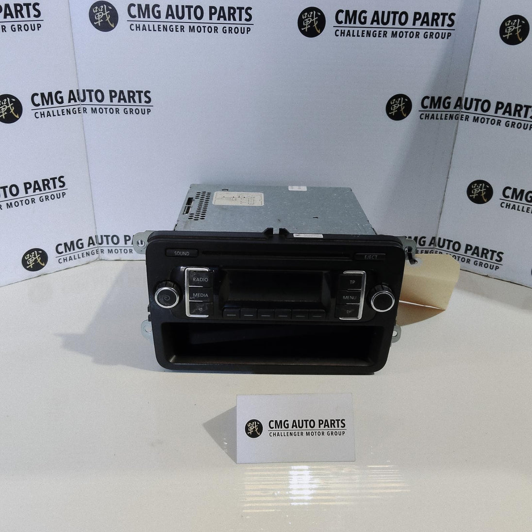 VOLKSWAGEN TRANSPORTER STEREO/HEAD UNIT 7E0035156B, TESTED GOOD SINGLE DIN , 03/