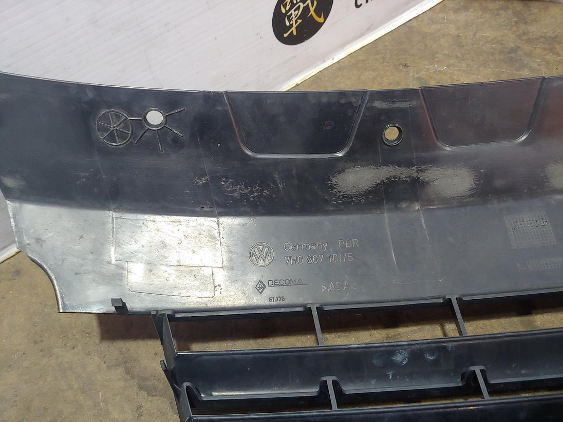 VOLKSWAGEN TRANSPORTER GRILLE RADIATOR GRILLE, T5, TRANSPORTER/KOMBI, 08/04-09/0